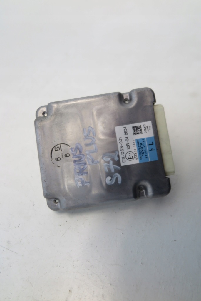 фото №1, Toyota prius plus модуль блок управления 88150-47180