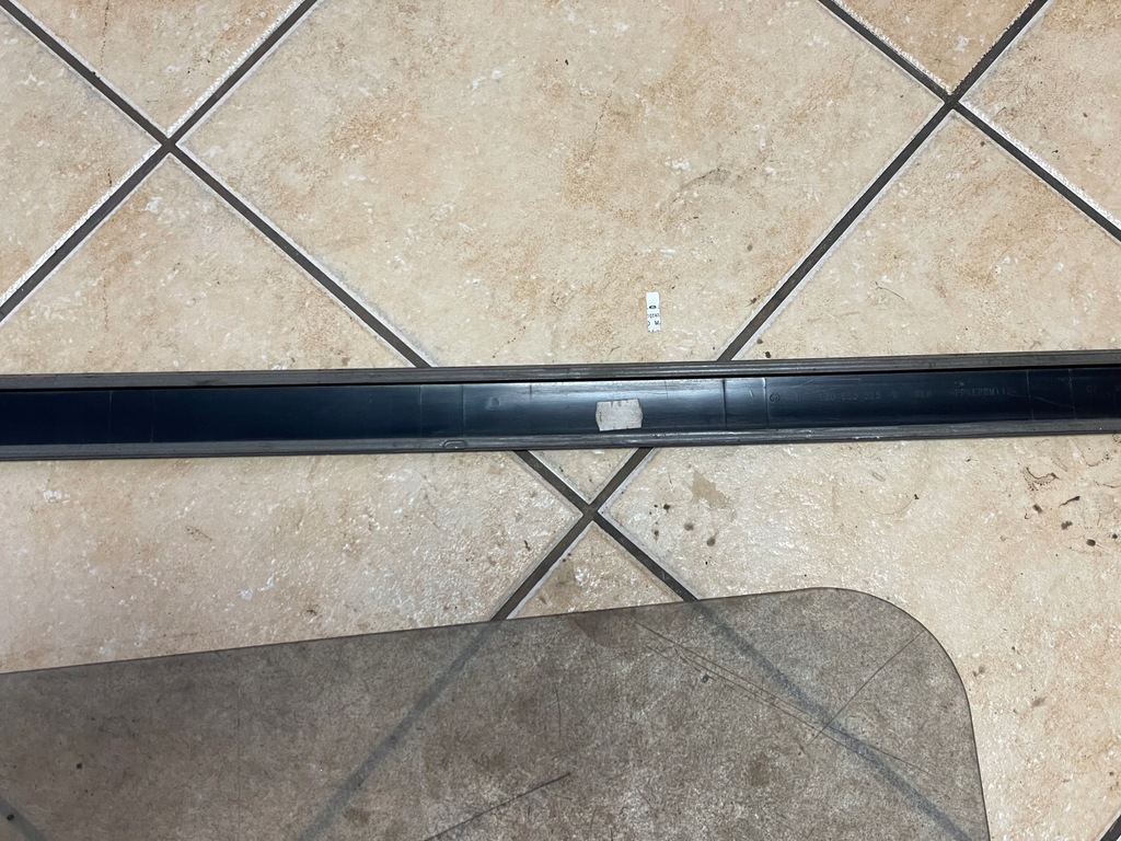 фото №7, Skoda octavia молдинг декоративна двері 1z0853515-d