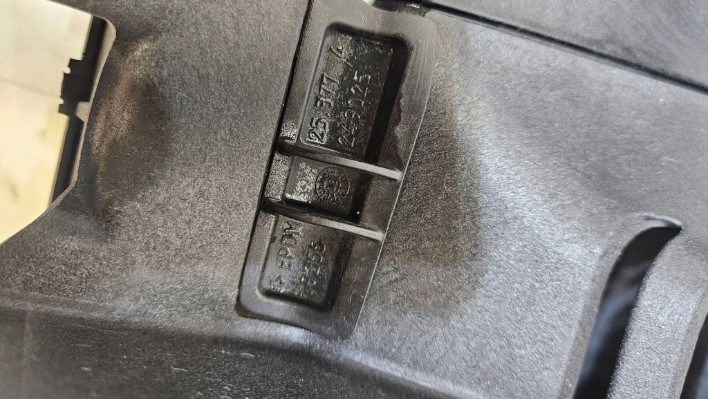 фото №6, Корпус фильтр воздуховод воздуха ferrari california f149