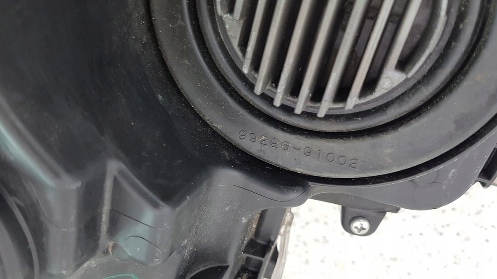 фото №6, Toyota prius prime 2017 - правая противотуманная фара led drl 3181