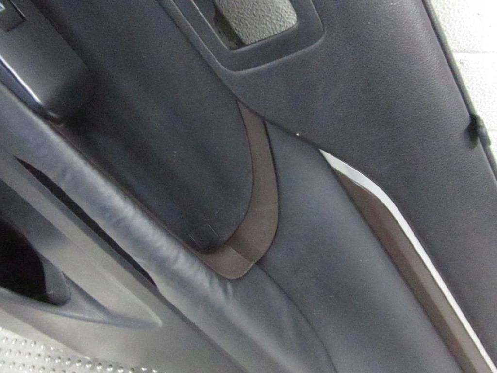 фото №12, Toyota highlander iii 2016 обшивка двері задня