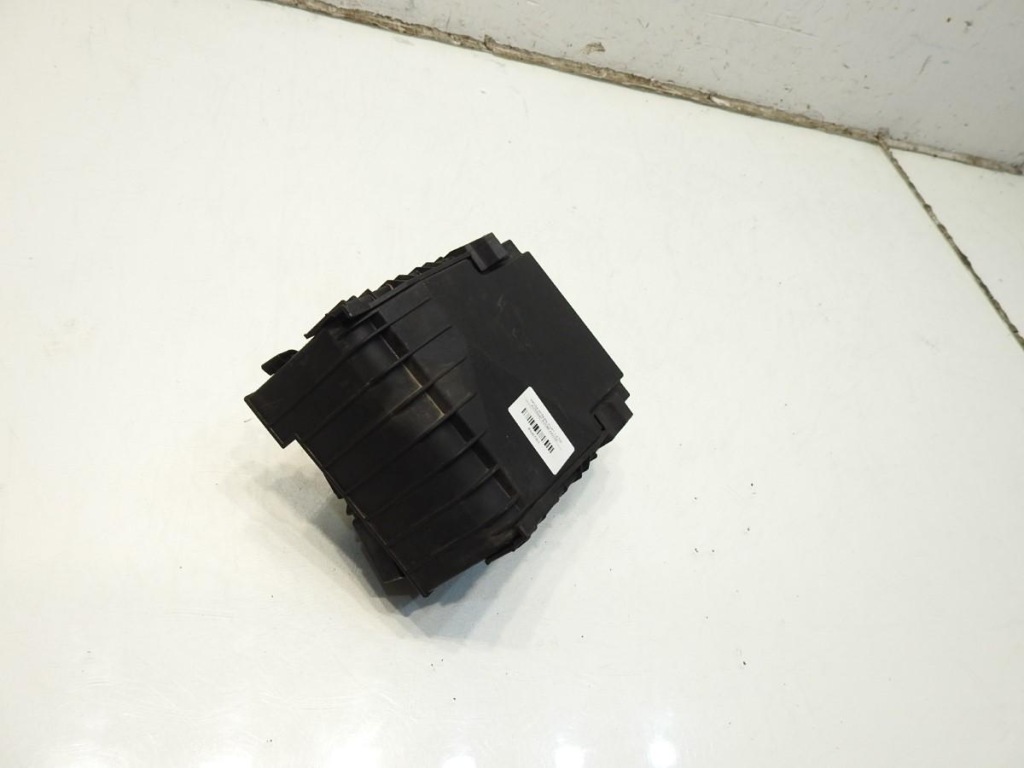 Крышка основание коробка предохранителей skoda octavia 2 1.4 tsi 1k0937132f с Разборки