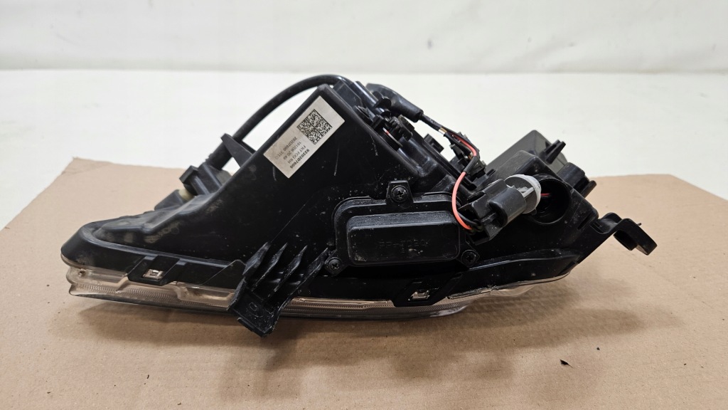 Противотуманная фара drl правый перед hyundai tucson iii lift 92202d7600 Цена