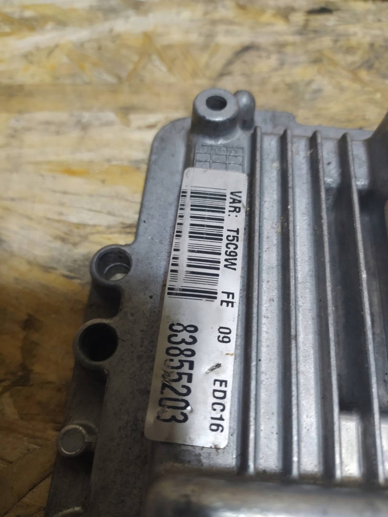 Купити 2001 peugeot 307 ecu 1600hdi 0281011803 9656161980