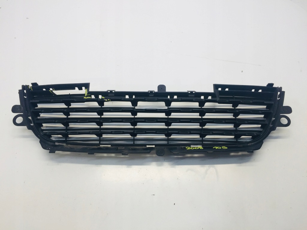 фото №1, Решітка w бампер peugeot 2008 2015r