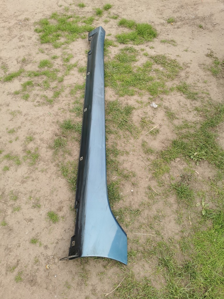 фото №1, Hyundai i40 kombi молдинг порог левая yu6