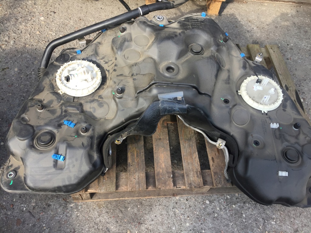 фото №1, Бак пального насос mercedes w166 gl