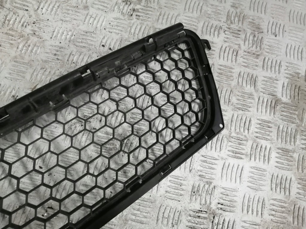 фото №2, Ww решётка радиатора решётка радиатора dacia sandero 8200735103