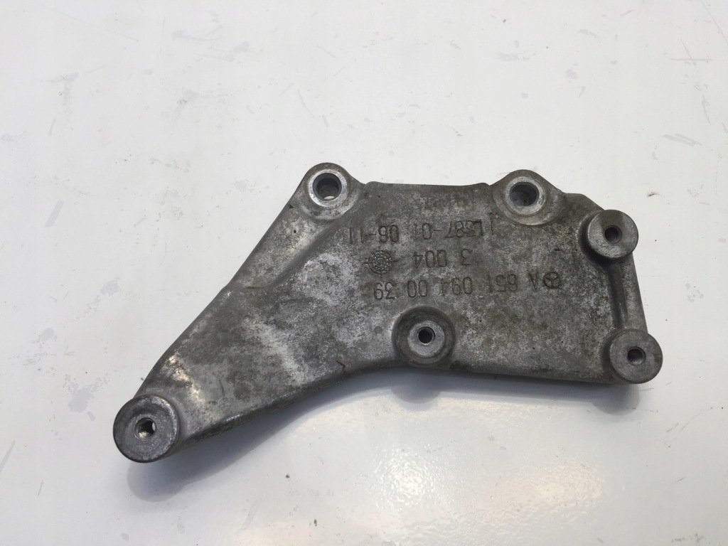 фото №1, Mercedes glc x253 2.2 cdi 19 кронштейн кронштейн двигателя