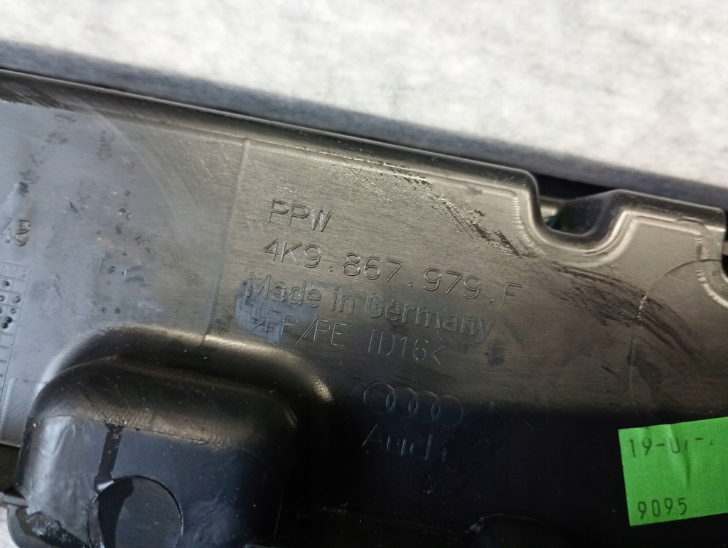 фото №10, 4k9867979f оббивка кришки багажника audi a6 c8 rs6