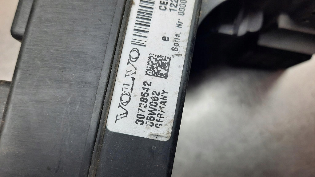 фото №9, Модуль cem l оригинальный номер 30728542 volvo s60 v70 ii xc70 s80