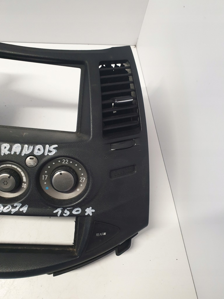 фото №5, Консоль средняя панель обдув mitsubishi grandis