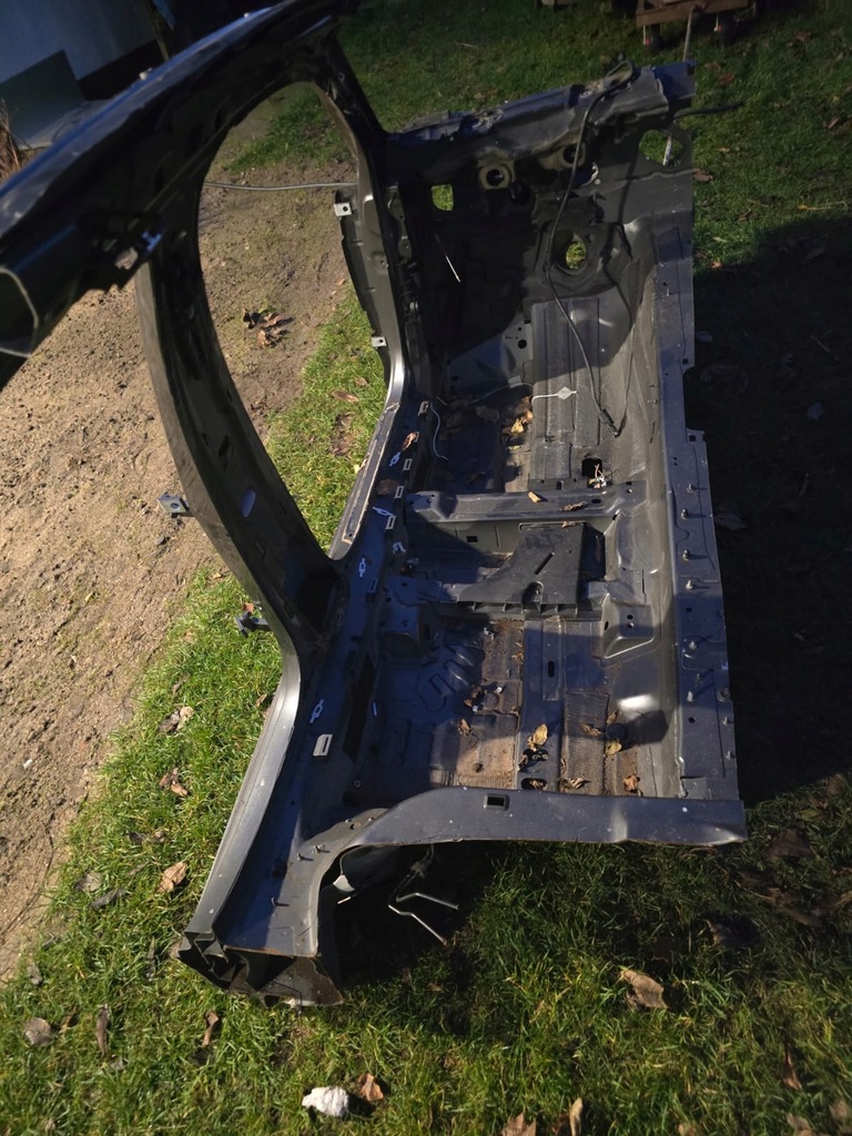 фото №1, Порог блок двигателя левый перед a4 b9 lz7s