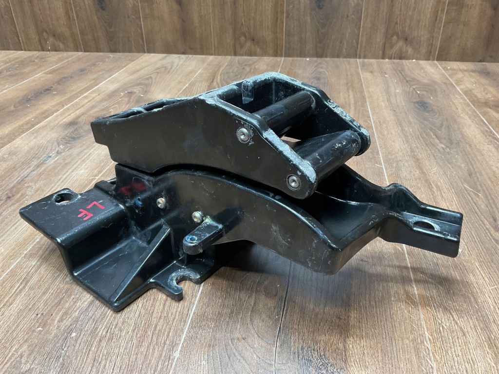 Кронштейн порог бокового левый перед range rover l405 vplgp0137 fsm0l41 Оригинал