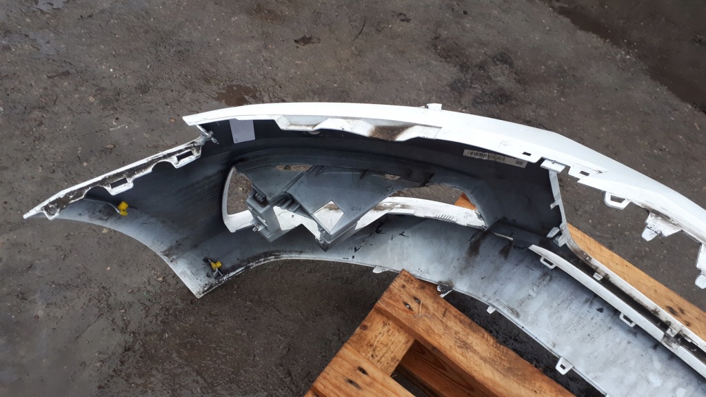 A4 b9 рестайлинг  бампер перед передний ly9c Доставка