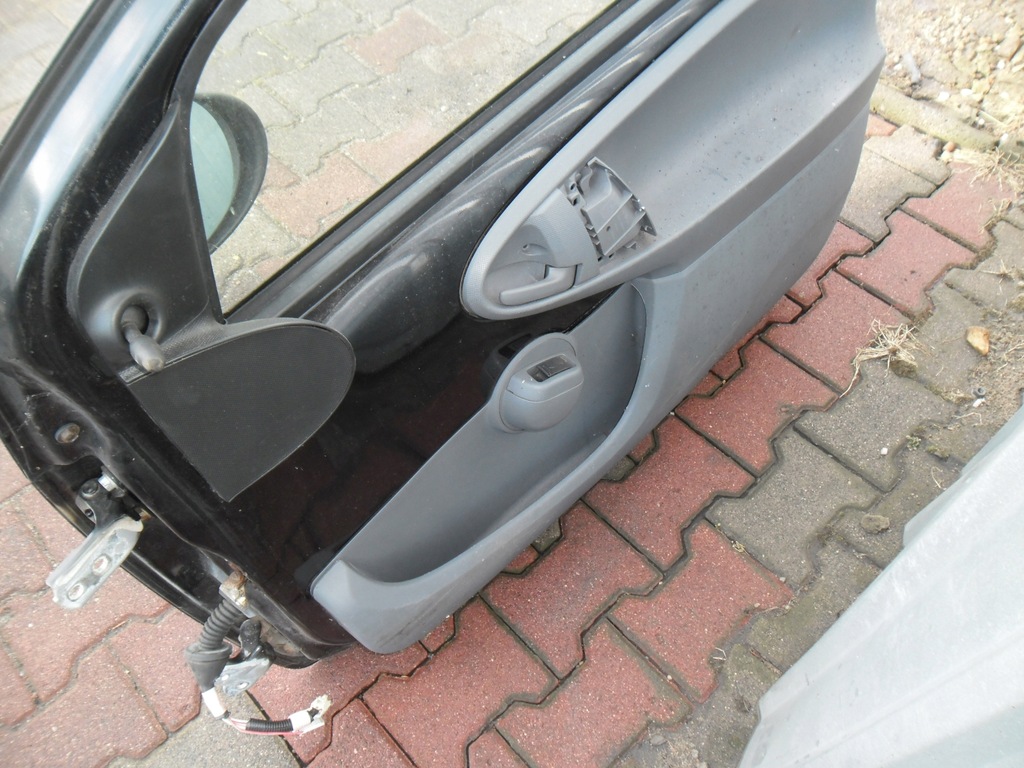 фото №1, Дверь правое полный toyota aygo c1 107 05-14rok