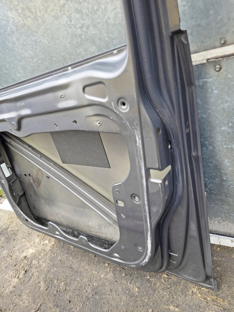 фото №8, Двері праве передні / ліва задні vw volkswagen touran 1 2003-2015