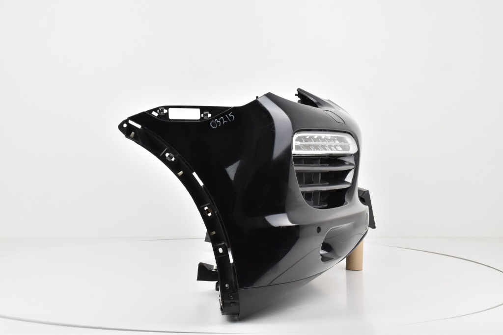 Porsche cayenne 2010- бампер передній звичайний Зі Шроту