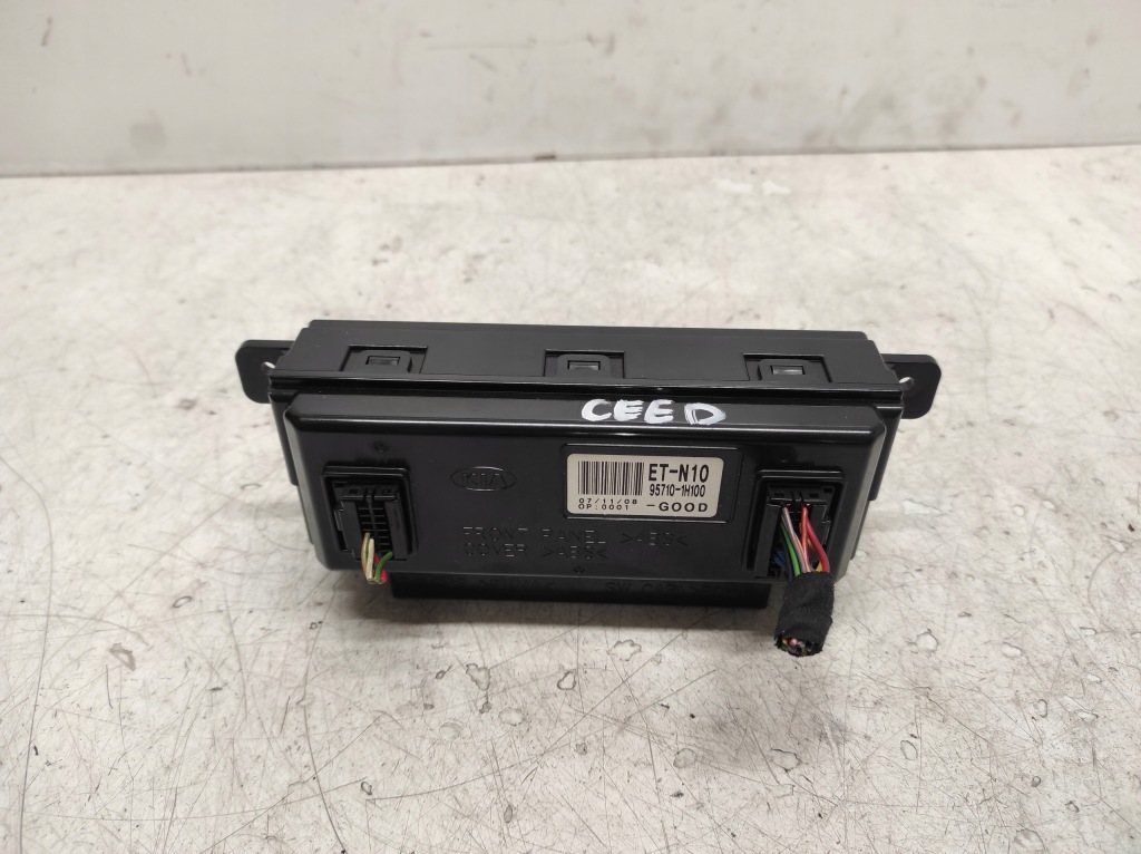 фото №3, Kia ceed 1 i 06- дисплей радио 95710-1h100