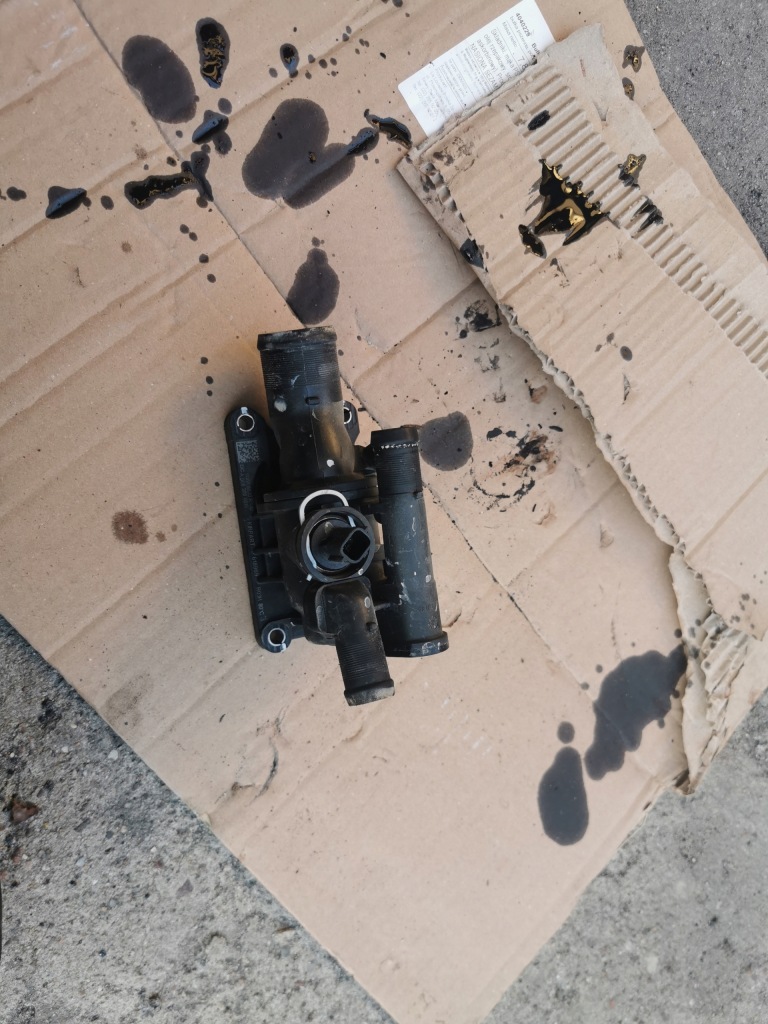 фото №1, Корпус термостат nissan qashqai 18r 110608920r