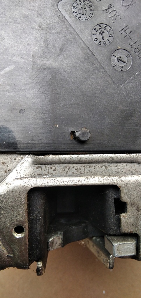 фото №5, Mercedes c220 w203 замок дверь задняя p 2037300235