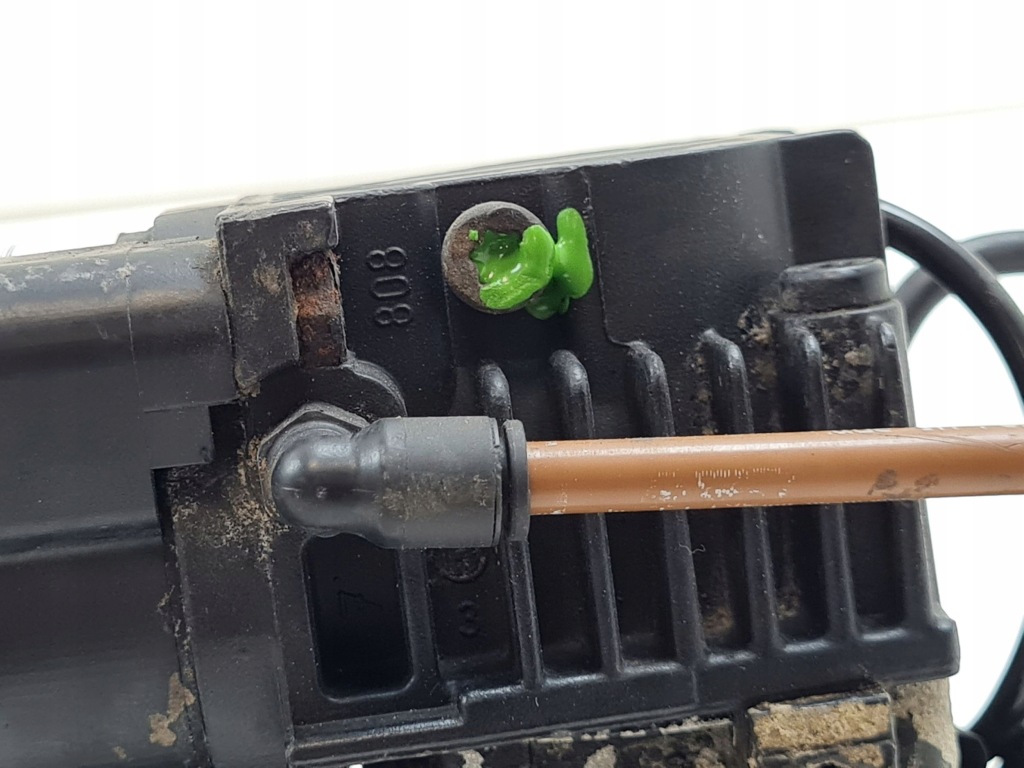 Компресор підвіска пневматичний заднього 7l0616006e Недорого