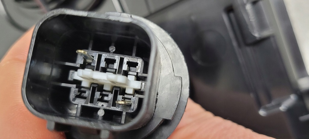 фото №15, Накладка крышки спойлер led hyundai ioniq 6 2022- 92700-kl000