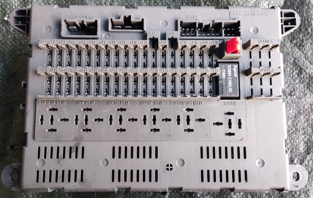 фото №3, Land rover freelander 2.0 коробка предохранителей