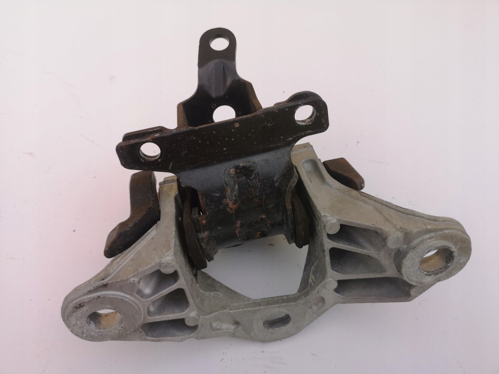 фото №2, Mazda iii кронштейн подушка двигуна 2,0b