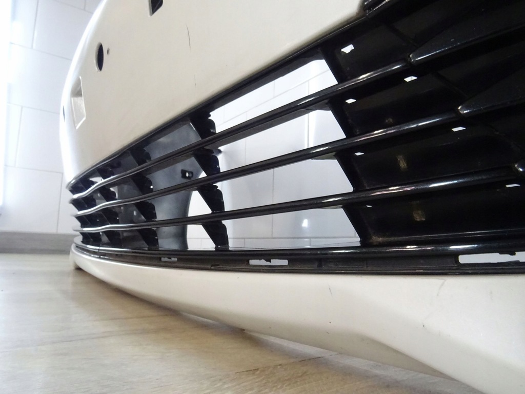 фото №12, Toyota auris e180 2016 с передний бампер передний