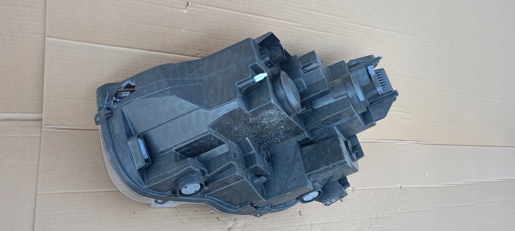 фото №13, Лампа перед передня права opel combo e 18-24rok led 9816825980 90145358