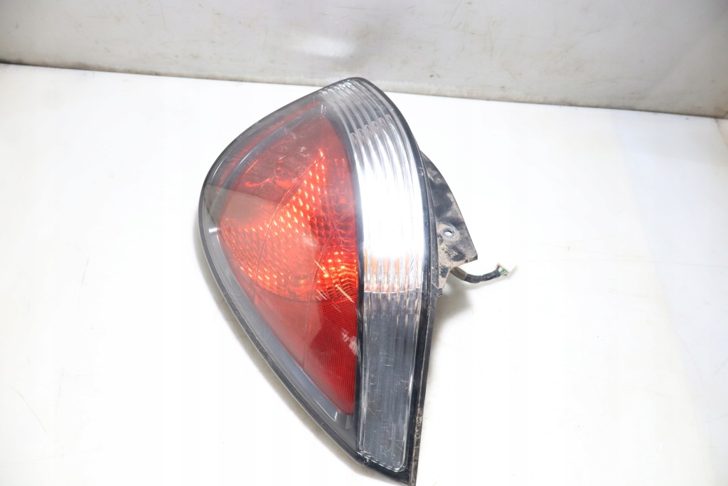 фото №4, Лампа правая задняя kia rio ii hb