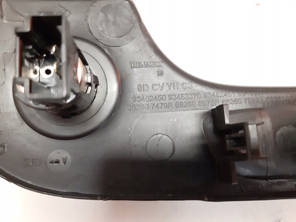 фото №7, Рамка радио renault trafic iii 2.0 dci 682607479r