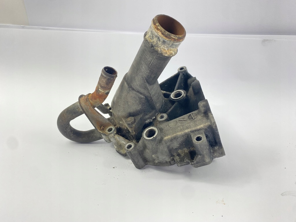 Корпус термостата патрубок водяной mercedes w124 6012010301 200d 250d 300d Недорого