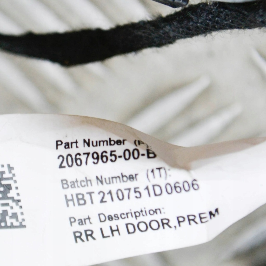 фото №6, Tesla model 3 2021 ліва сторона джгут трубопровід двері задніх