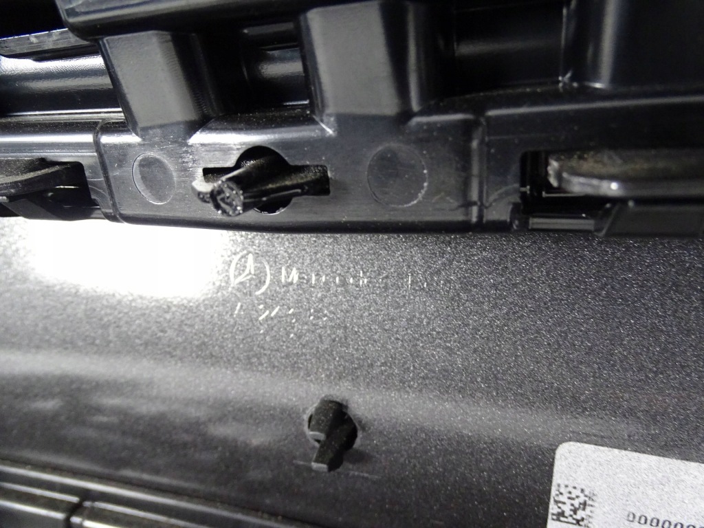 фото №12, Бампер перед передний mercedes eqa 243 w243 версия 6xpdc + радар + камера