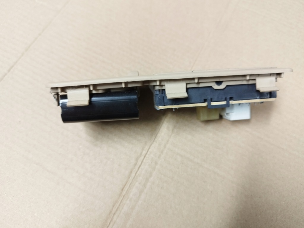 фото №6, Лампа стельовий vw touareg кронштейн