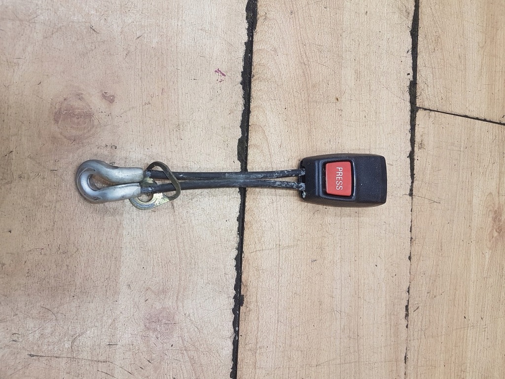 фото №1, Клипса замок поперечина задняя сиденье volvo 240