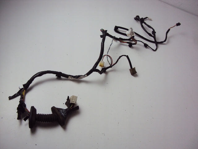 фото №1, Электропроводка дверь правый перед mitsubishi pajero