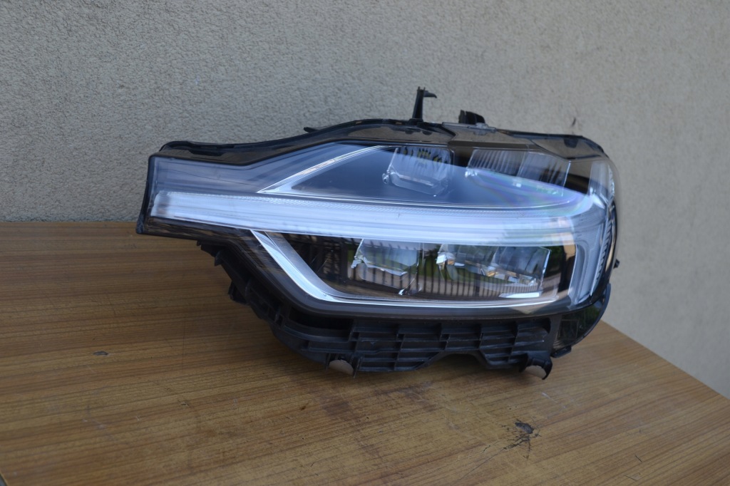 фото №2, Лампа левый перед левая volvo xc60 ii full led