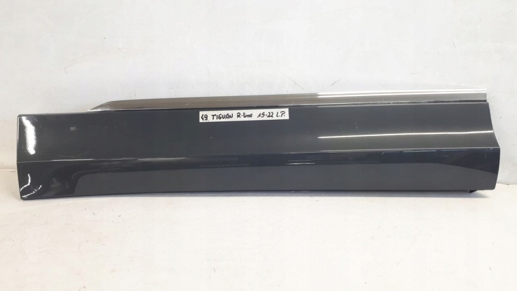 фото №2, Vw tiguan r-line молдинг двері ліва перед