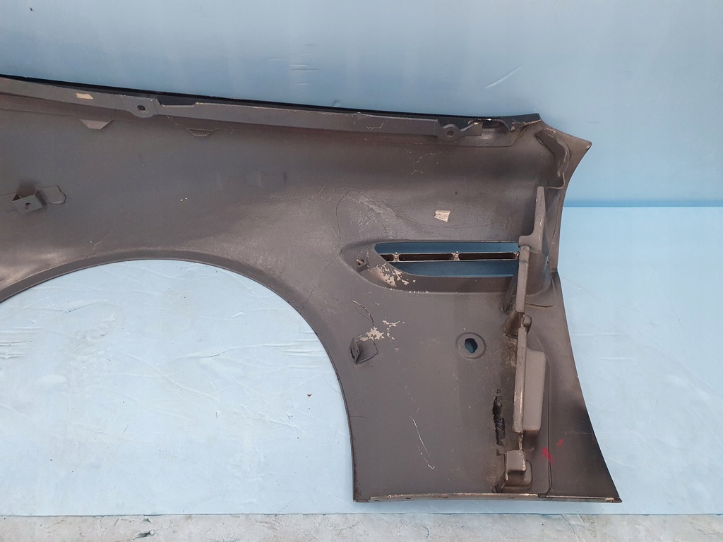 фото №9, Крыло aston martin vantage правый перед передний