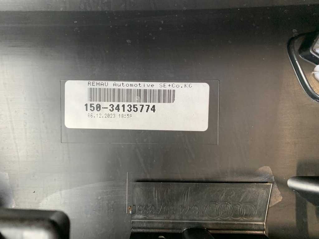 фото №9, Audi a3 8y sportback бампер задняя 4xpdc 8y4807067a ly9t km demo