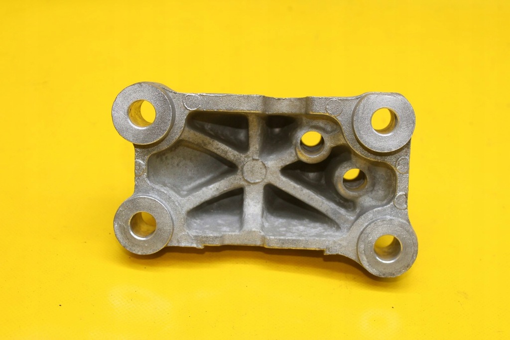 фото №5, Кронштейн кронштейн коробки kia ceed i 1.6 16v