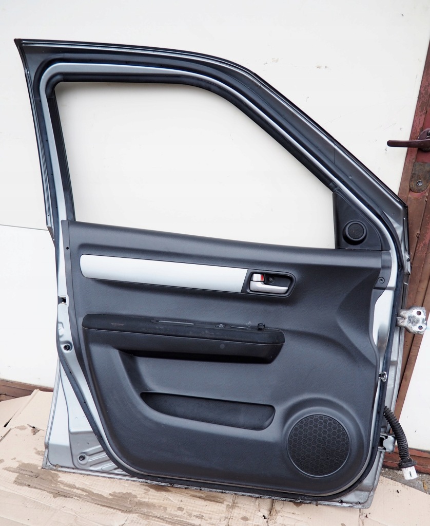 фото №2, Suzuki swift 2005-10 дверь левая перед передние цвет zcd