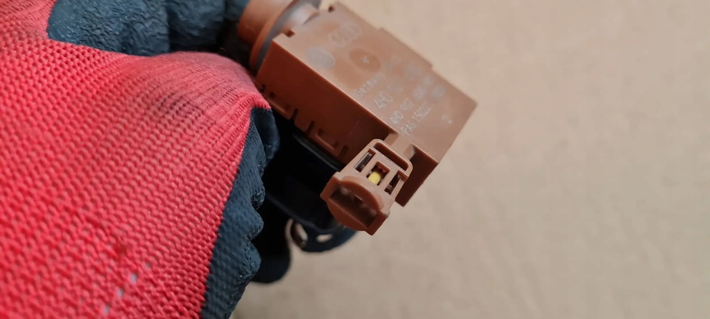 фото №6, S5 8w lift a5 датчик качества воздуха штекер 4h0907658c a4 b9 8w q5