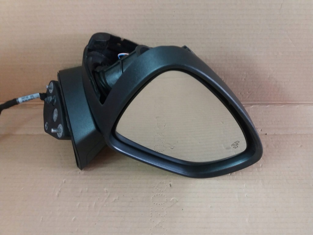 фото №1, Opel crossland x правое складной ассистент 11pin