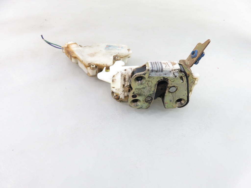 фото №1, Замок кришки nissan terrano ii r20 89a520