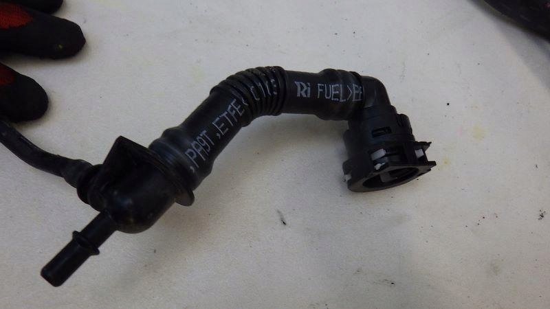 фото №7, Фільтр вугільний шланг пального toyota rav4 v 2.5 гібрид 5