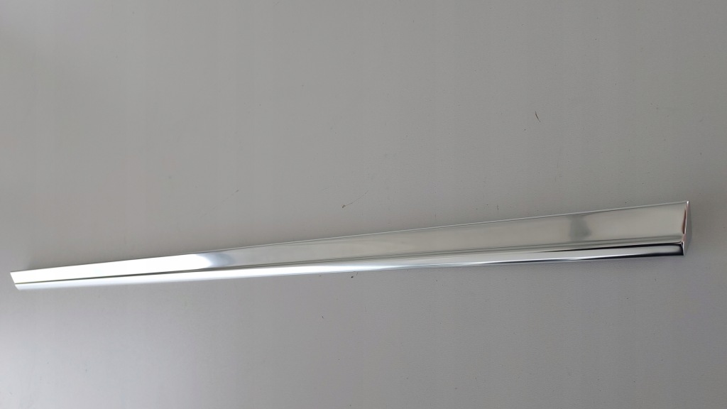 Mercedes sl r107 молдинг дверь правых хром новый Оригинал